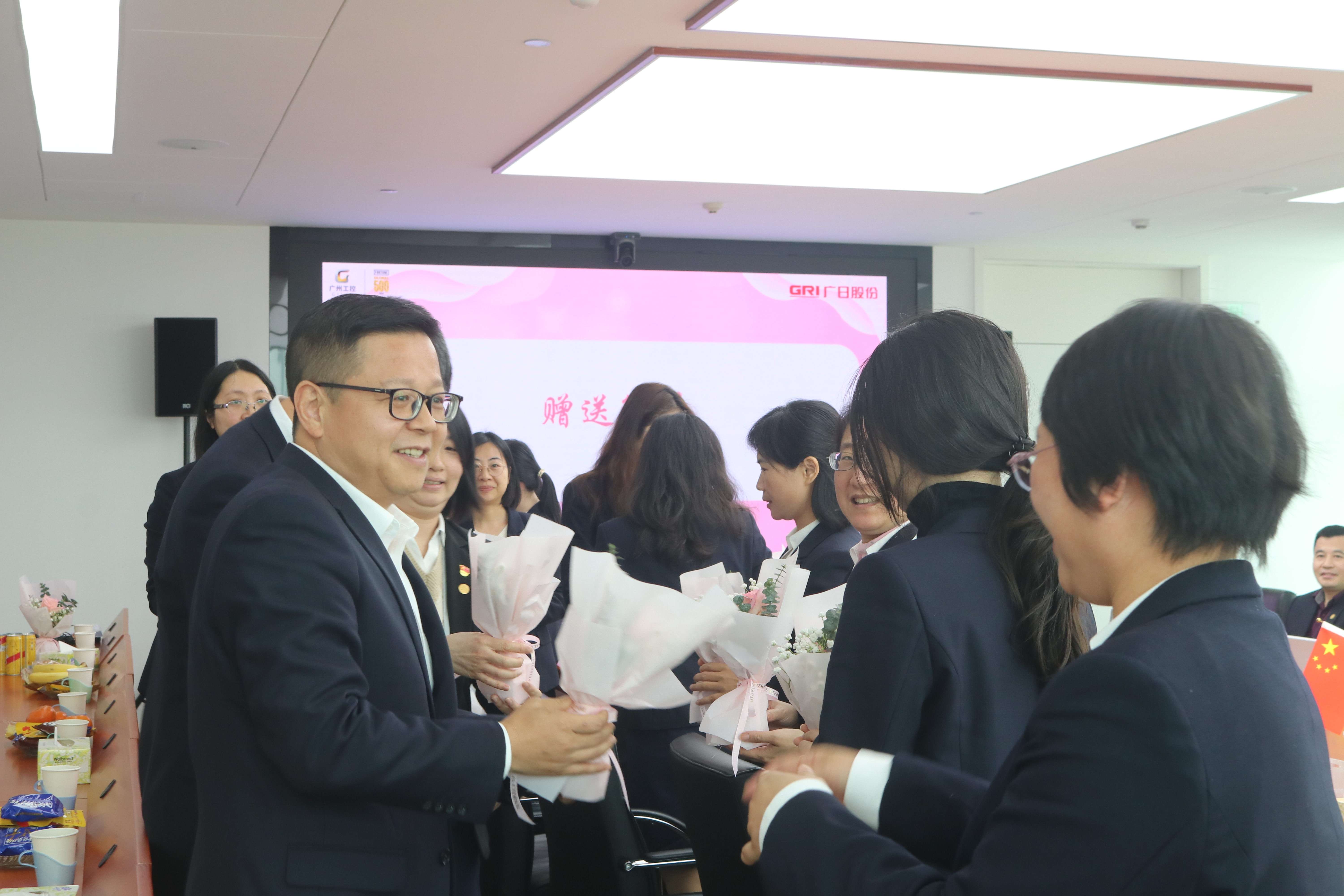 18ÐÂÀûluck¡¤(Öйú)-¹Ù·½ÍøÕ¾